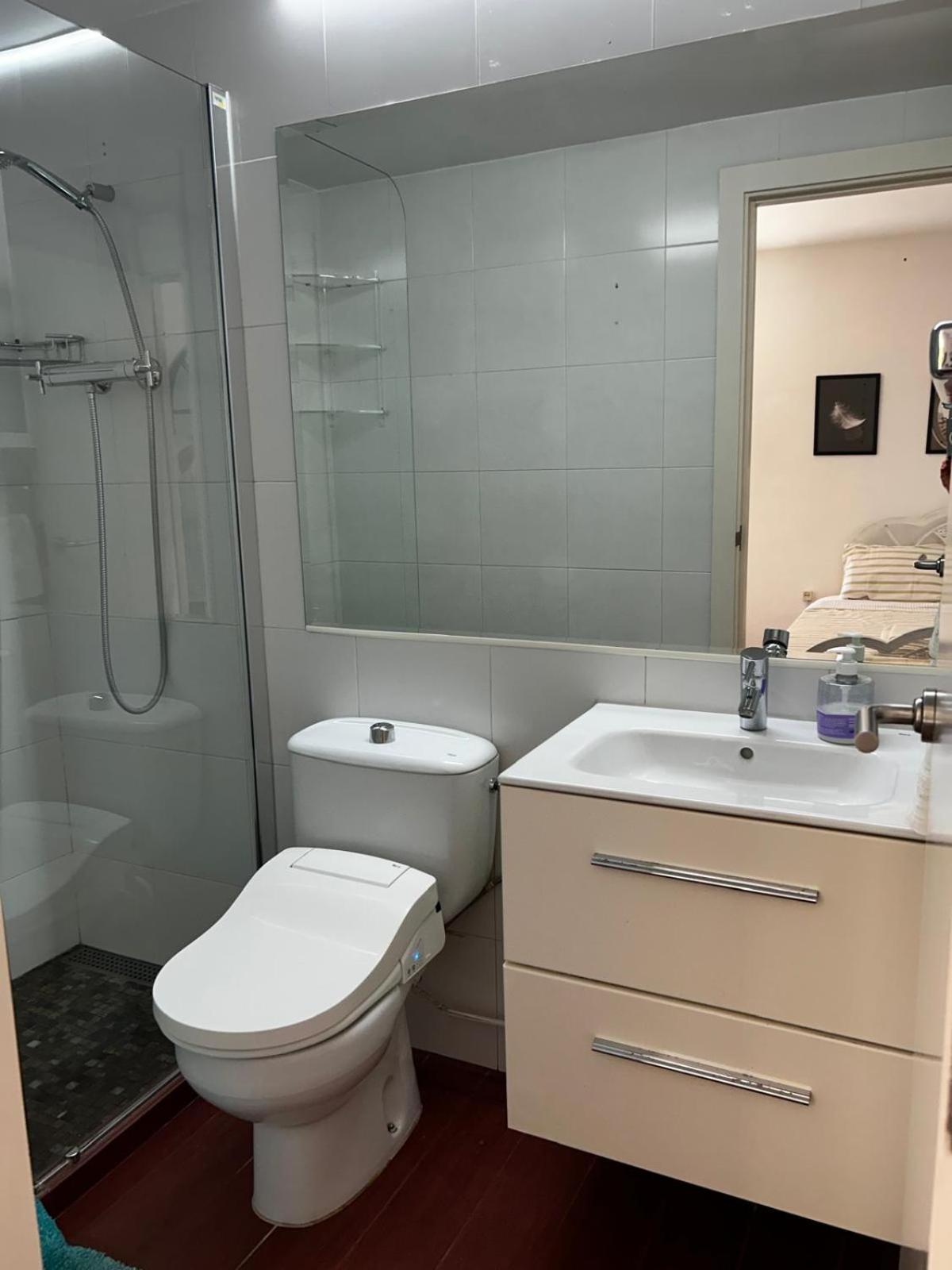 Apartamento Beachfront Family Oasis - 2br For 4 Barcelona